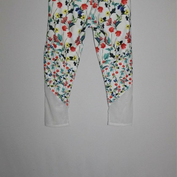 Fabletics  Zone High-Waisted Capri H10165 - Picture 10 of 12